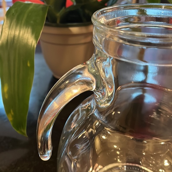 Glass Round Pitcher - Picture 2 of 8